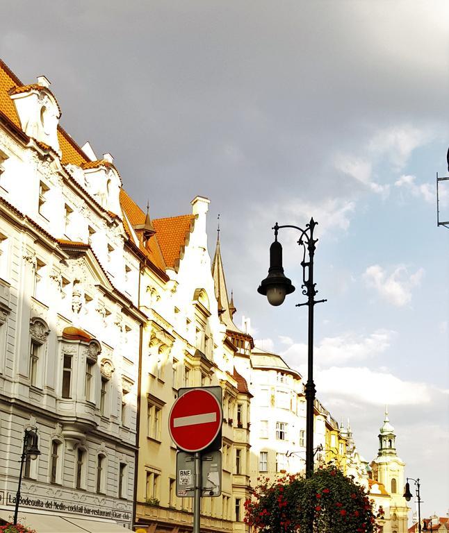 Old Town Square Superior Apartments - Valentin Praga Esterno foto