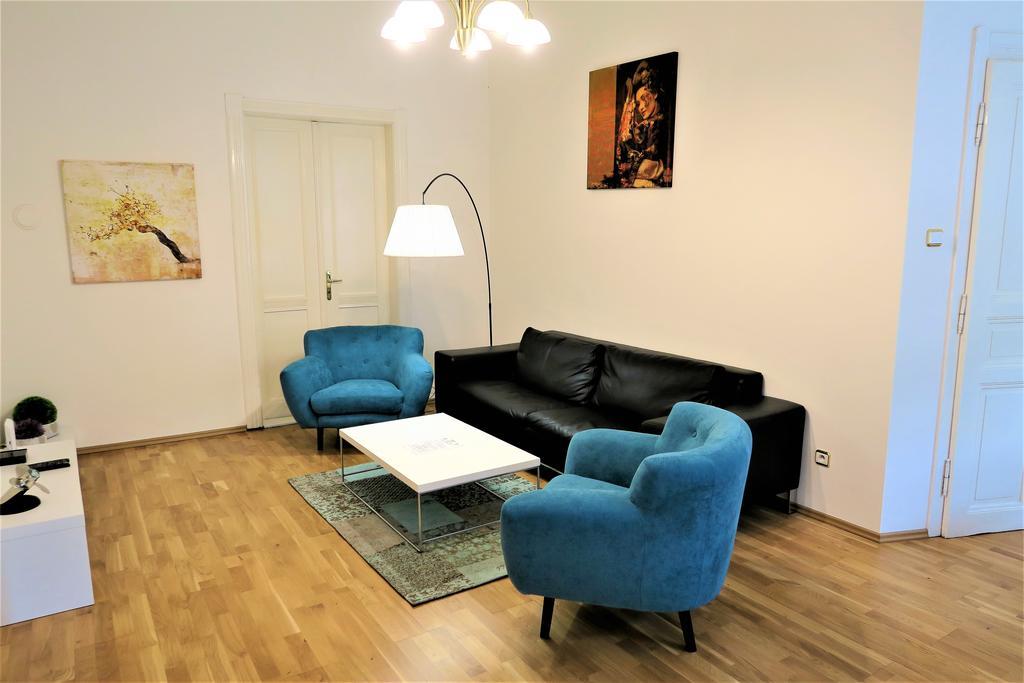 Old Town Square Superior Apartments - Valentin Praga Esterno foto