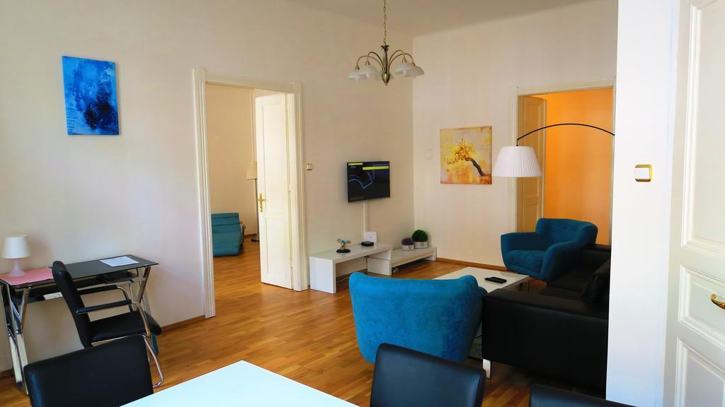 Old Town Square Superior Apartments - Valentin Praga Esterno foto
